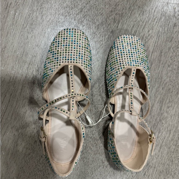 Zara Multicolor Rhinestone Flats - Picture 5 of 6
